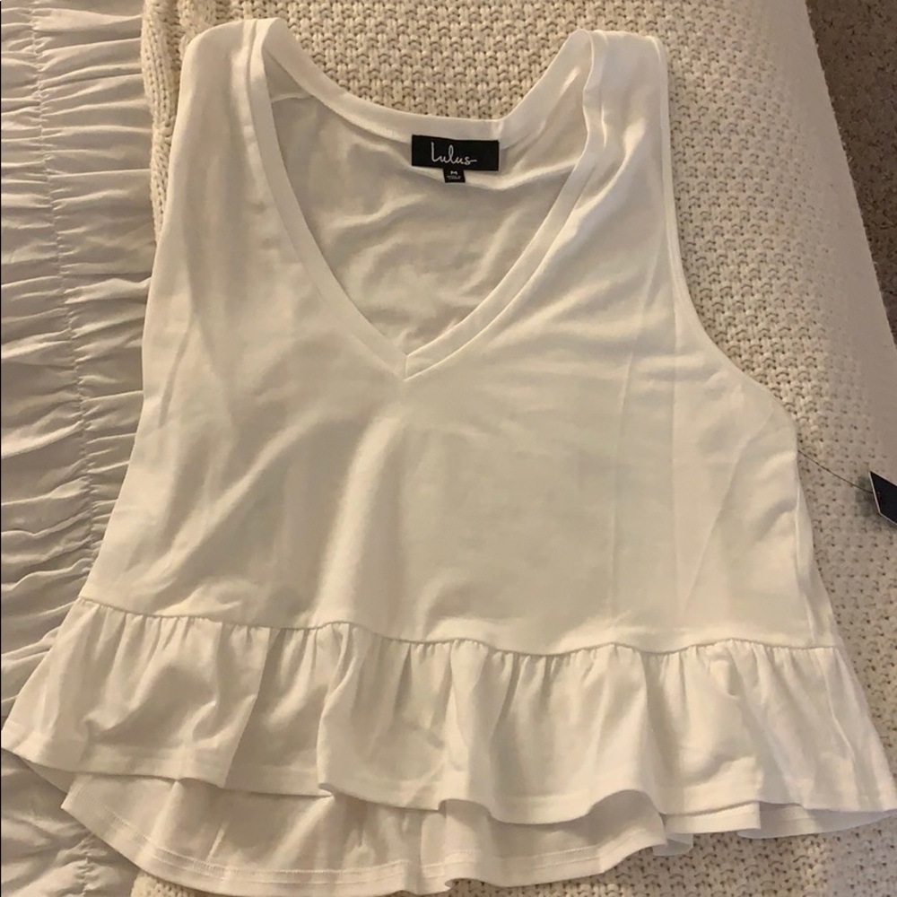 Lulus white flowy tanktop NWT